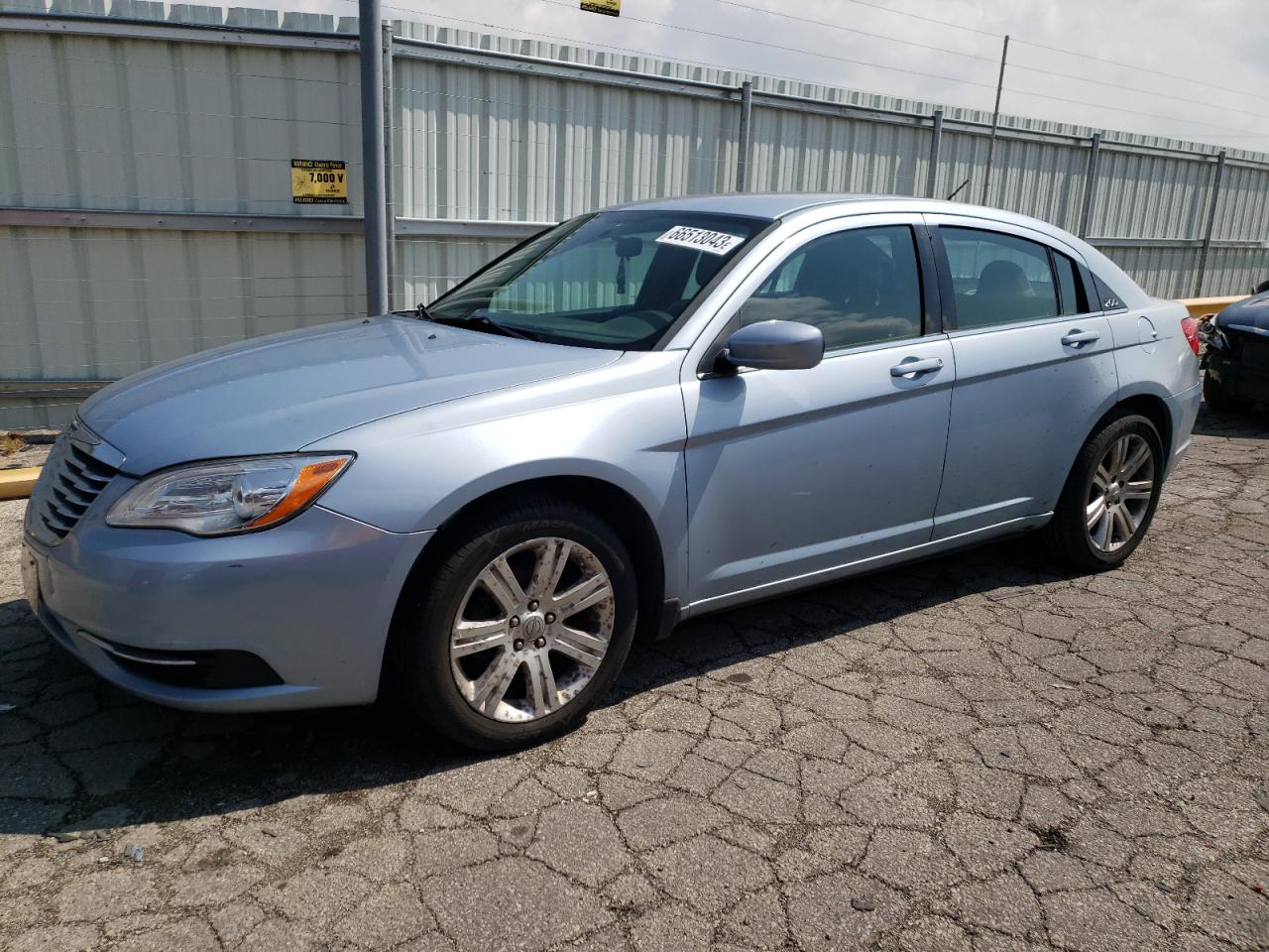 CHRYSLER 200 2013 1c3ccbab2dn715150