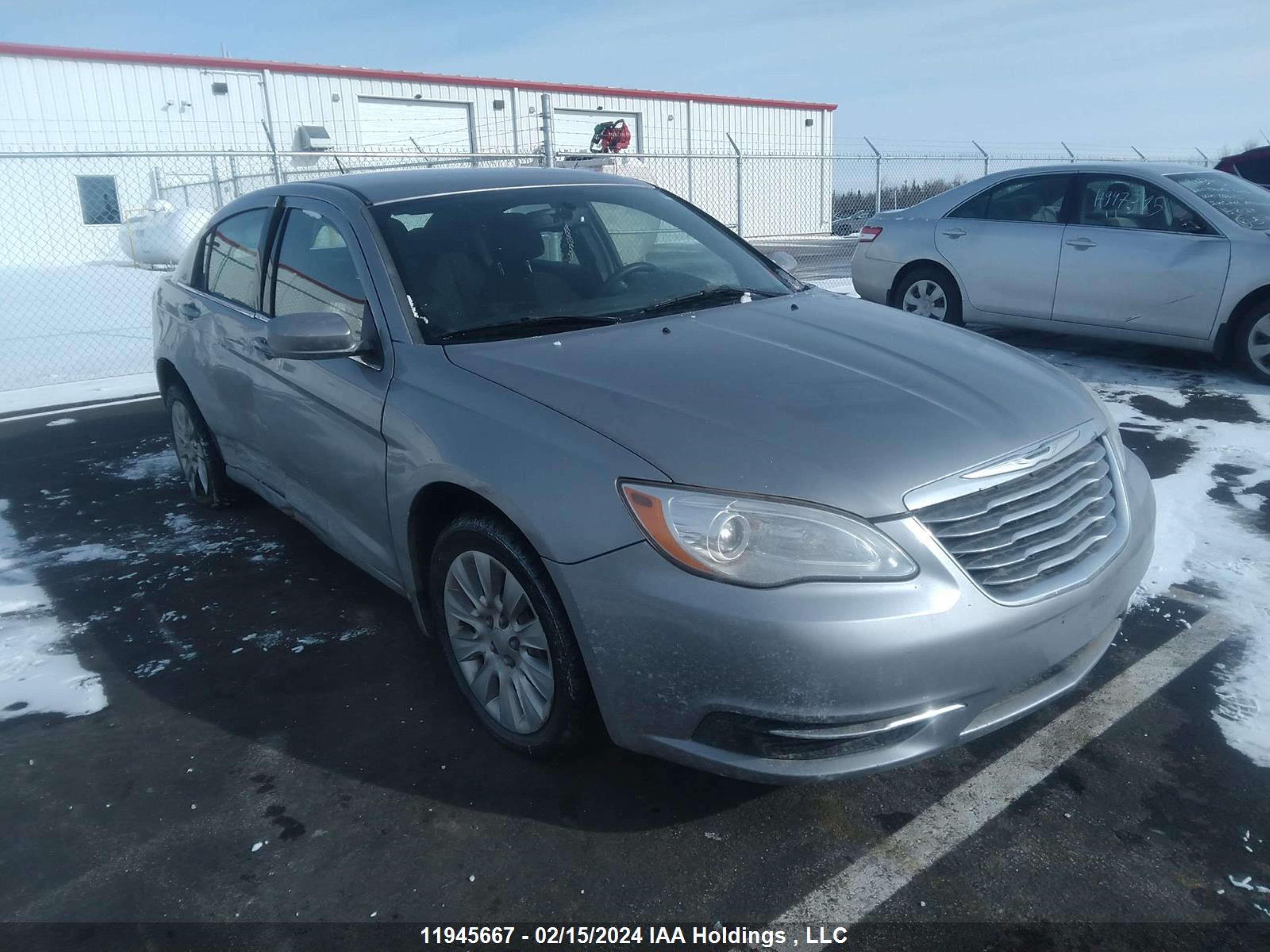 CHRYSLER 200 2013 1c3ccbab5dn553904