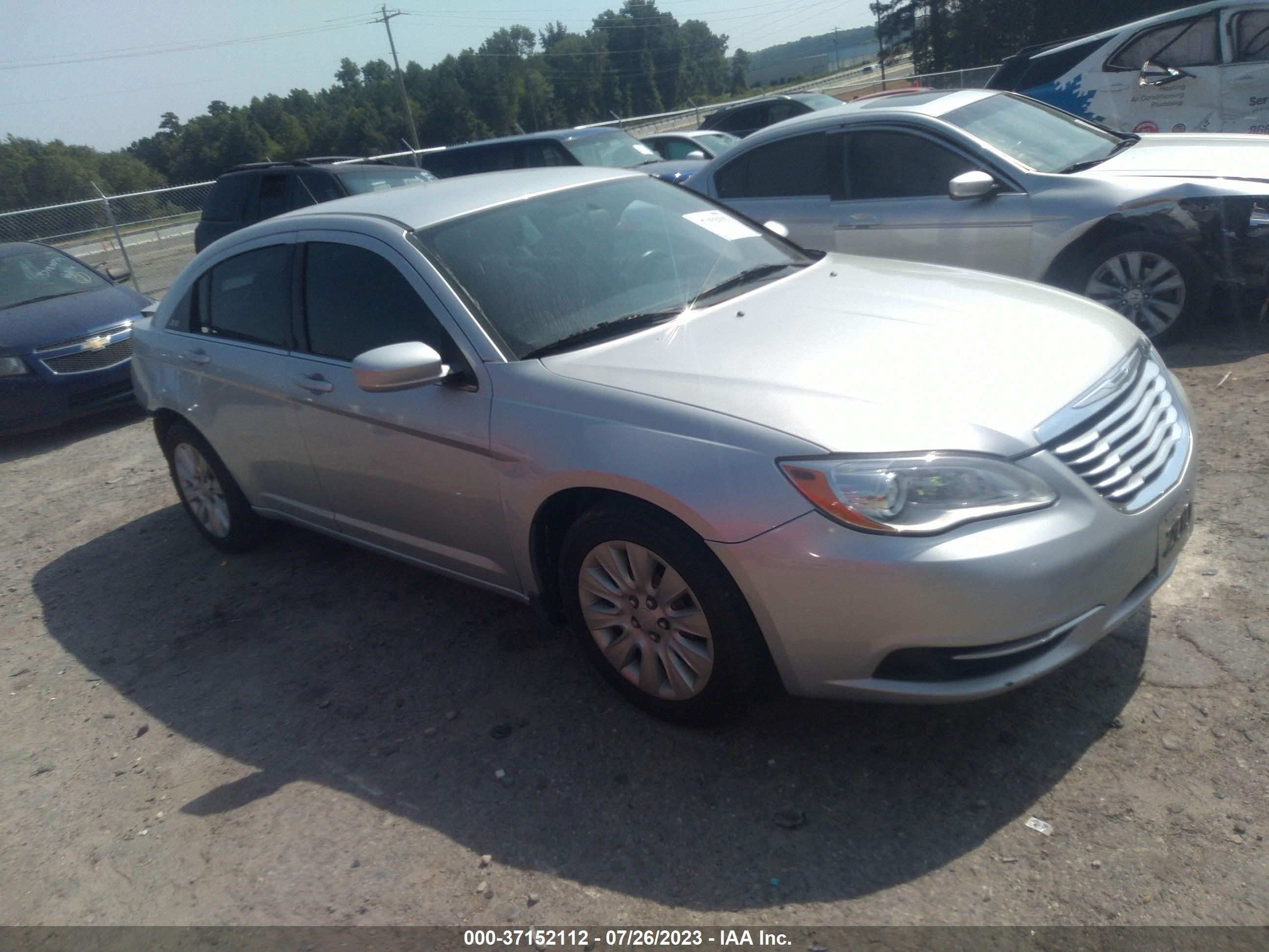 CHRYSLER 200 2012 1c3ccbab7cn100804