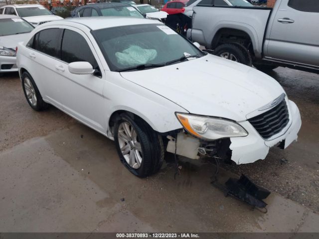 CHRYSLER 200 2013 1c3ccbabxdn670541