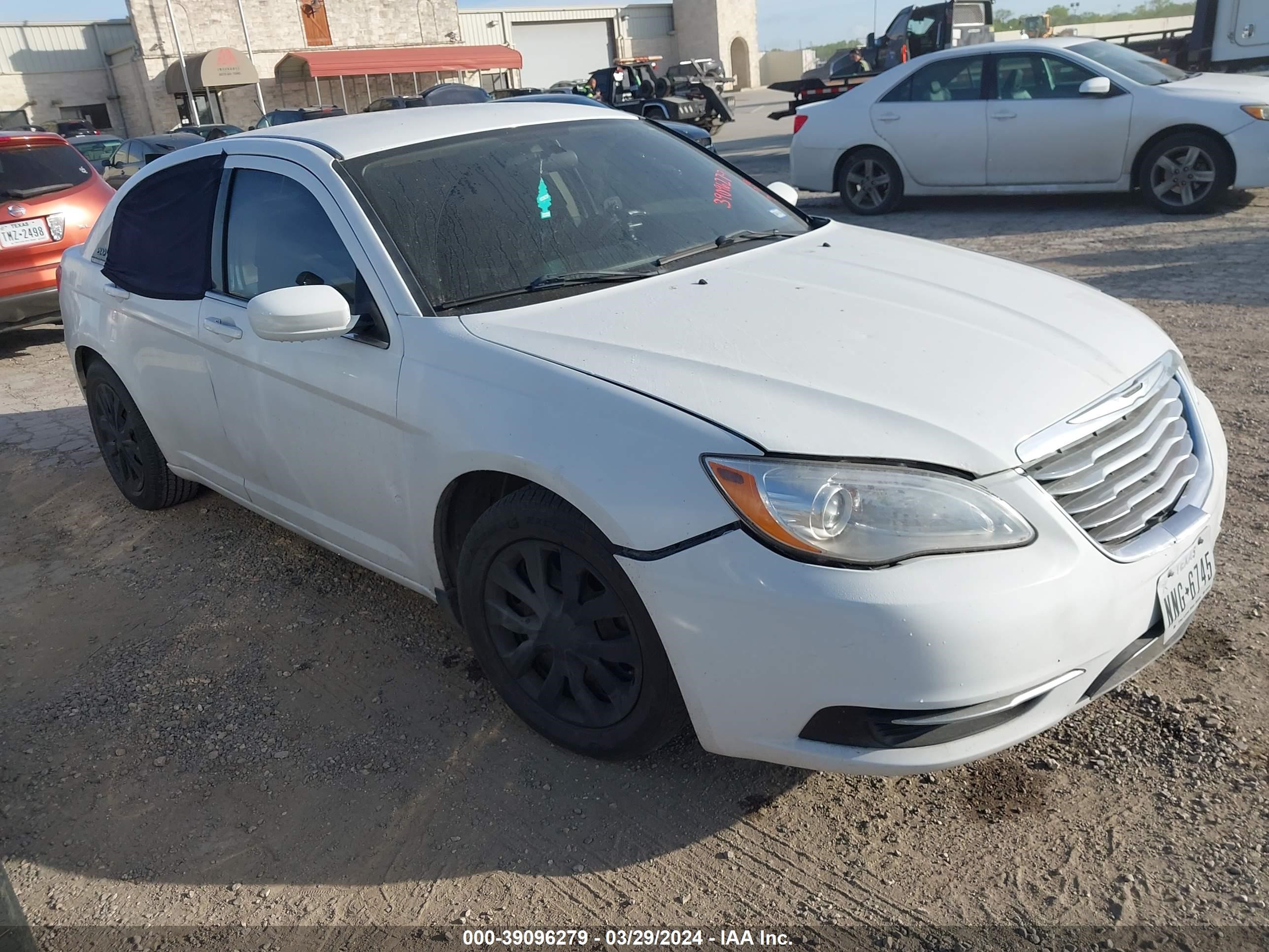 CHRYSLER 200 2014 1c3ccbabxen205727