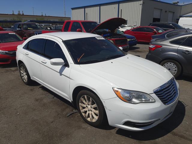 CHRYSLER 200 TOURIN 2013 1c3ccbbb0dn696290