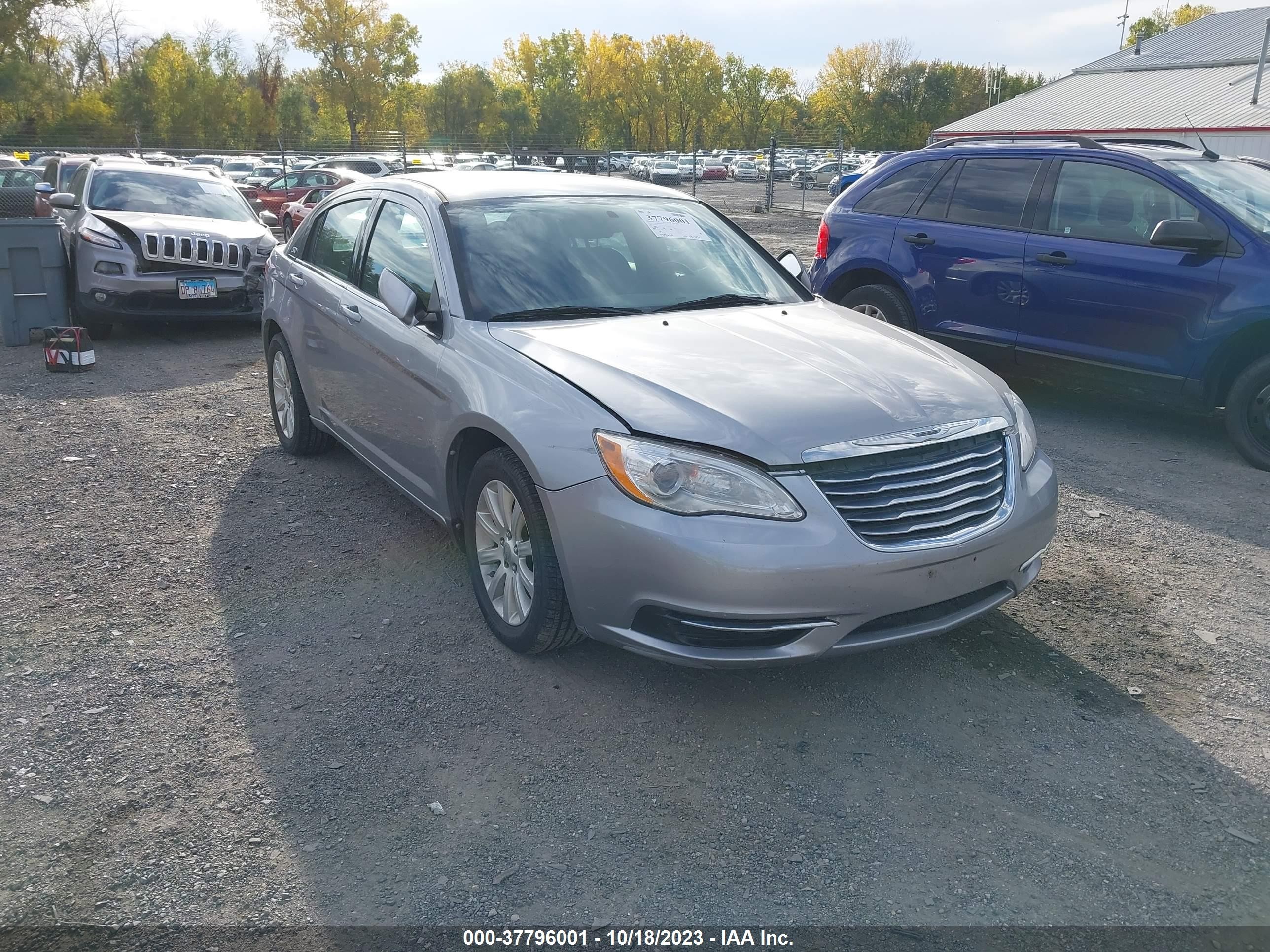 CHRYSLER 200 2013 1c3ccbbb0dn699335