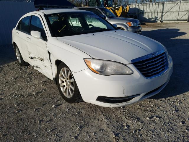 CHRYSLER 200 TOURIN 2013 1c3ccbbb0dn714447