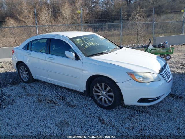 CHRYSLER 200 2013 1c3ccbbb2dn639363