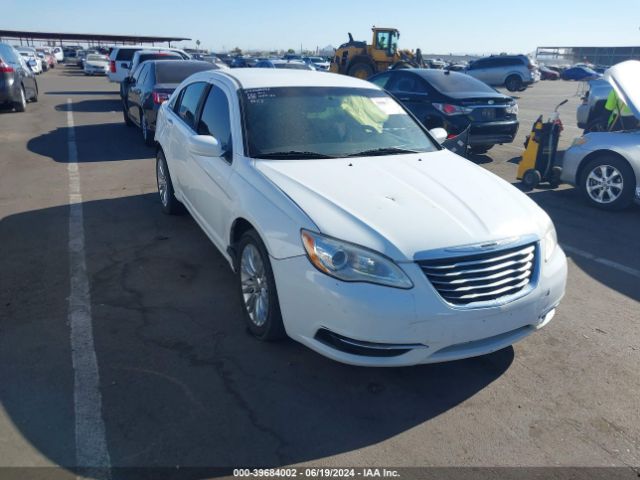 CHRYSLER 200 2013 1c3ccbbb2dn694055