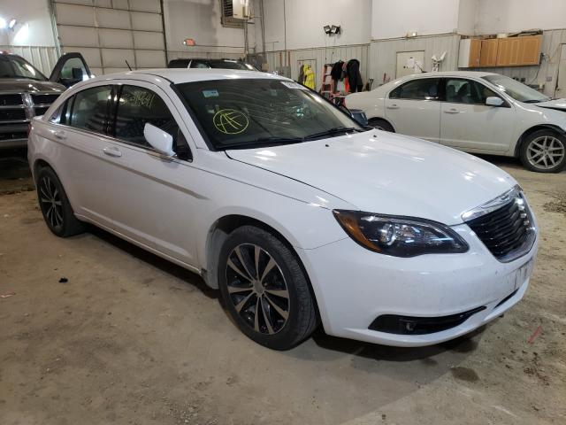 CHRYSLER 200 TOURIN 2013 1c3ccbbb3dn633264