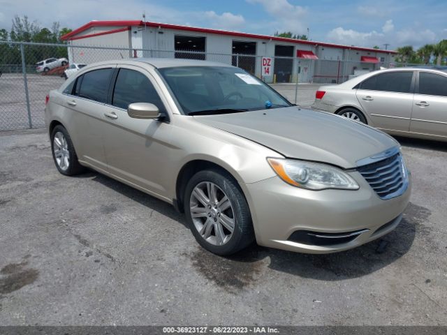 CHRYSLER 200 2014 1c3ccbbb3en120632