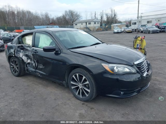 CHRYSLER 200 2013 1c3ccbbb4dn505888