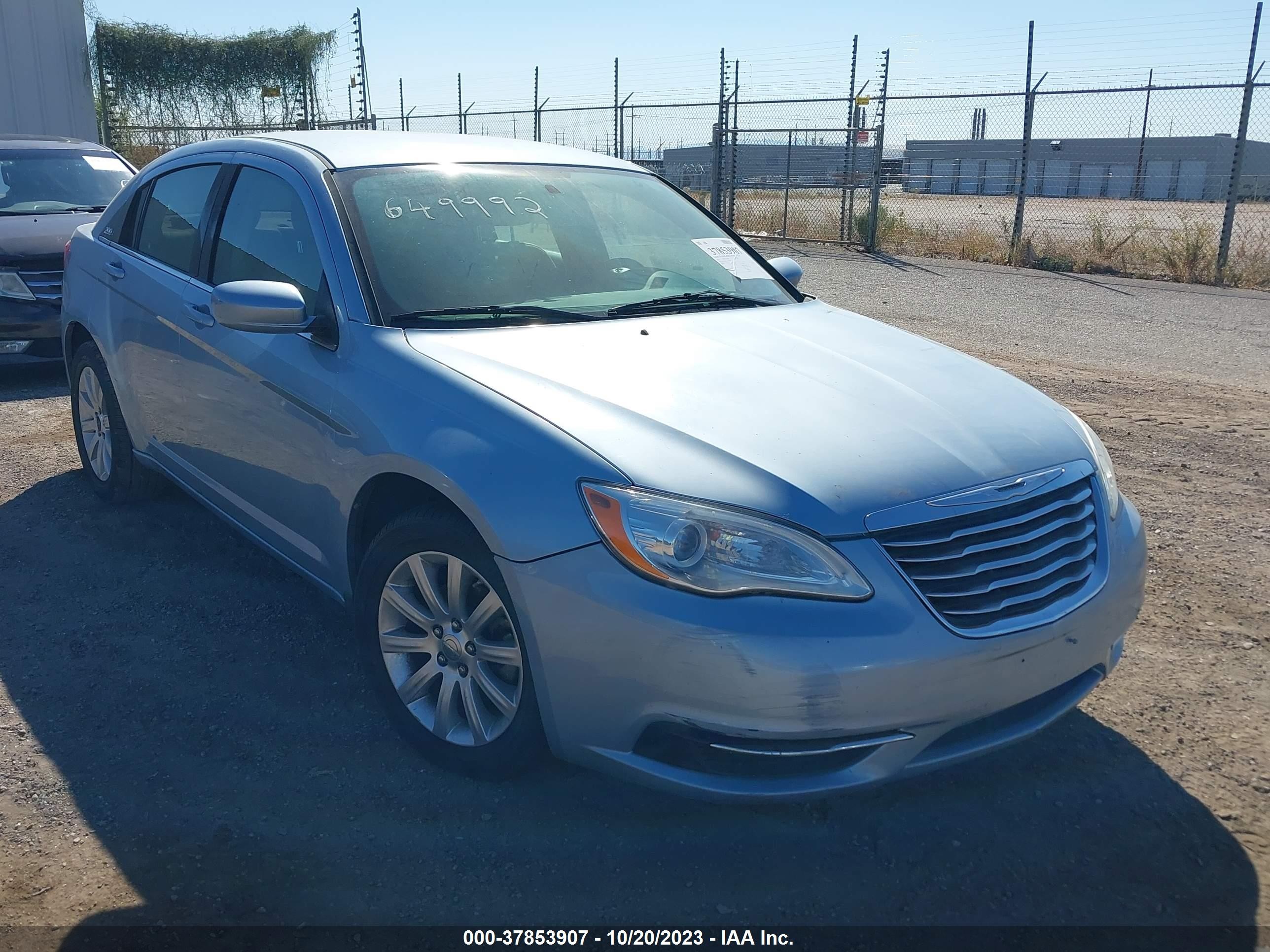 CHRYSLER 200 2013 1c3ccbbb6dn649992