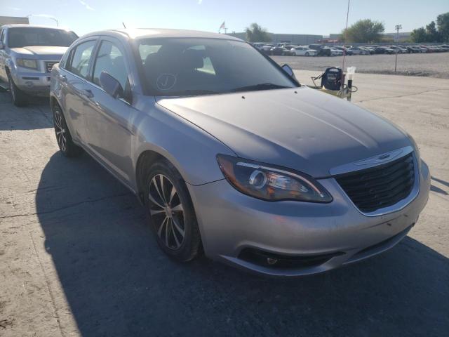 CHRYSLER 200 TOURIN 2013 1c3ccbbb6dn723010