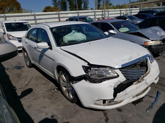 CHRYSLER 200 TOURIN 2013 1c3ccbbb6dn743421