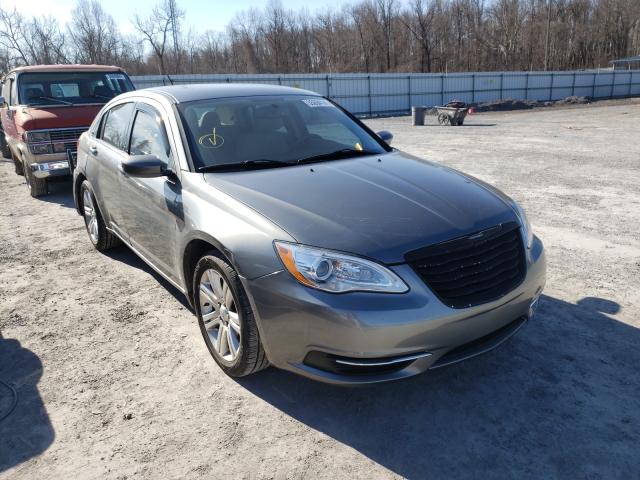 CHRYSLER 200 TOURIN 2013 1c3ccbbb7dn612014