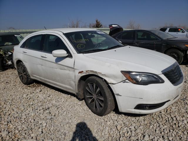 CHRYSLER 200 TOURIN 2013 1c3ccbbb7dn684749