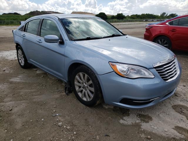 CHRYSLER 200 TOURIN 2014 1c3ccbbb7en137627