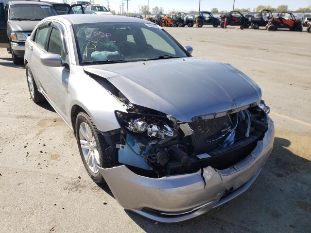 CHRYSLER 200 TOURIN 2013 1c3ccbbb8dn538652