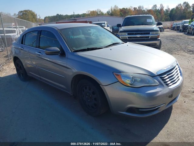 CHRYSLER 200 2013 1c3ccbbb8dn557556