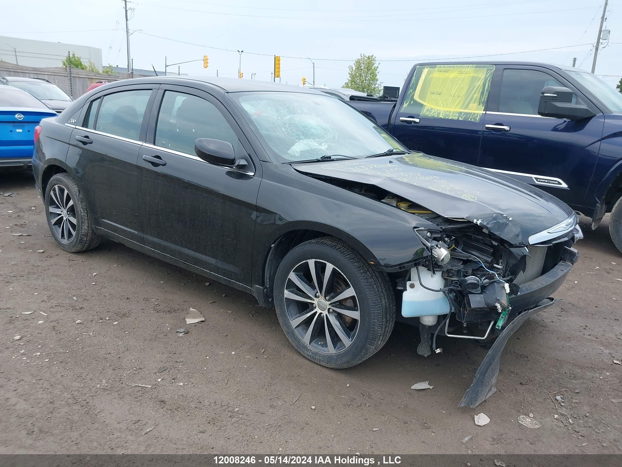 CHRYSLER 200 2013 1c3ccbbb8dn568010