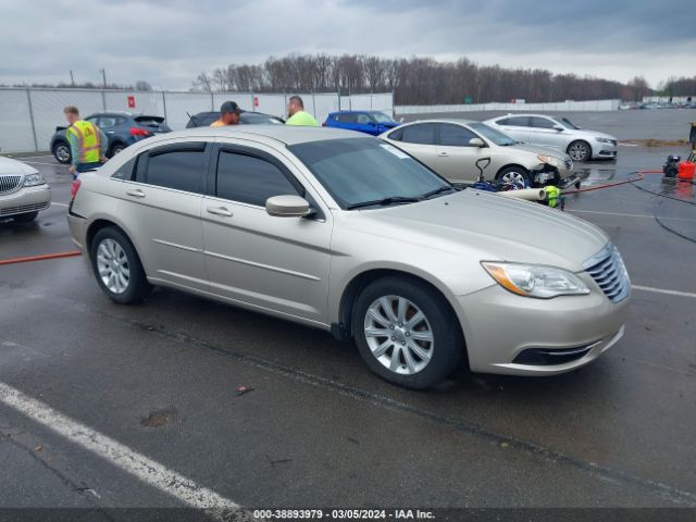 CHRYSLER 200 2013 1c3ccbbb8dn639447