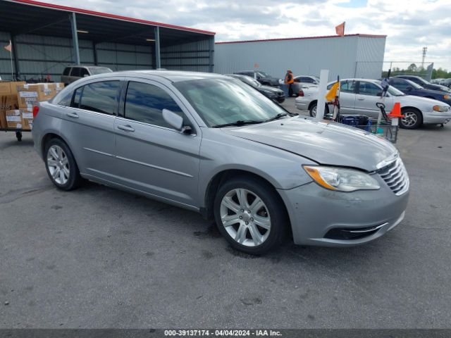 CHRYSLER 200 2013 1c3ccbbb8dn656281