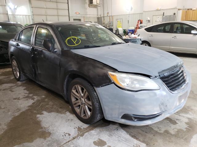 CHRYSLER 200 TOURIN 2013 1c3ccbbb8dn743436