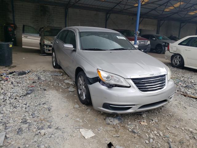 CHRYSLER 200 TOURIN 2013 1c3ccbbb8dn763895