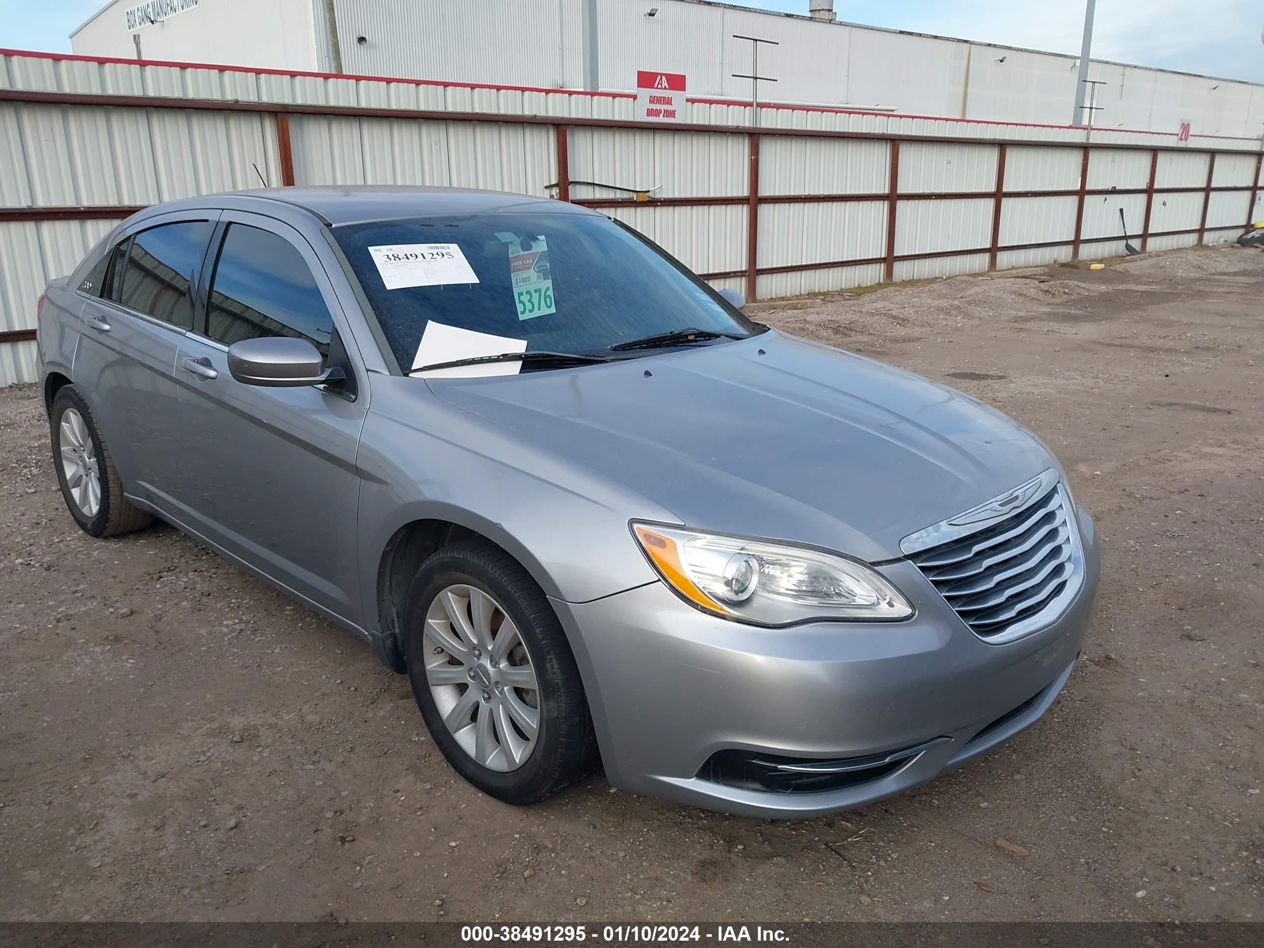 CHRYSLER 200 2014 1c3ccbbb8en127625