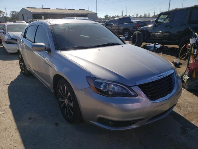 CHRYSLER 200 TOURIN 2014 1c3ccbbb8en185010