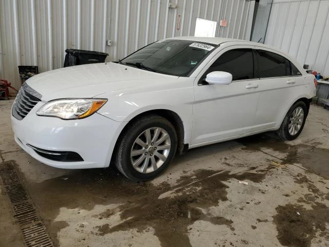 CHRYSLER 200 TOURIN 2013 1c3ccbbbxdn615201