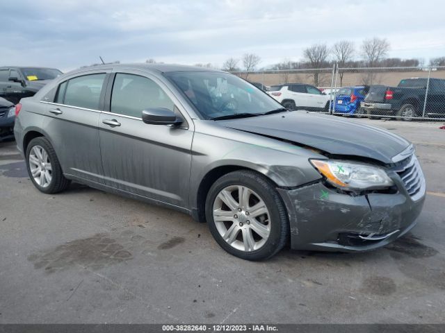 CHRYSLER 200 2013 1c3ccbbg0dn533635