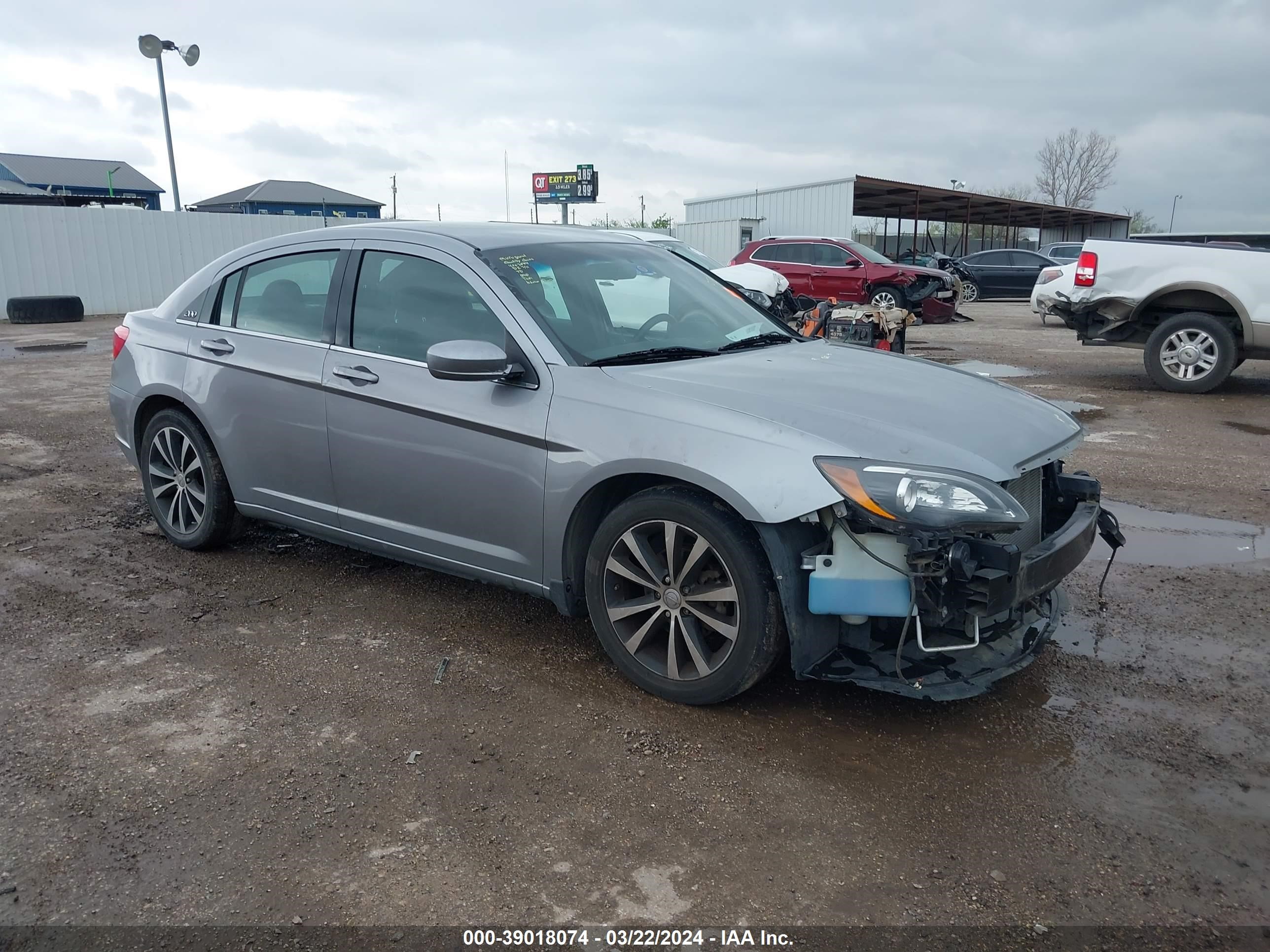 CHRYSLER 200 2014 1c3ccbbg0en118669