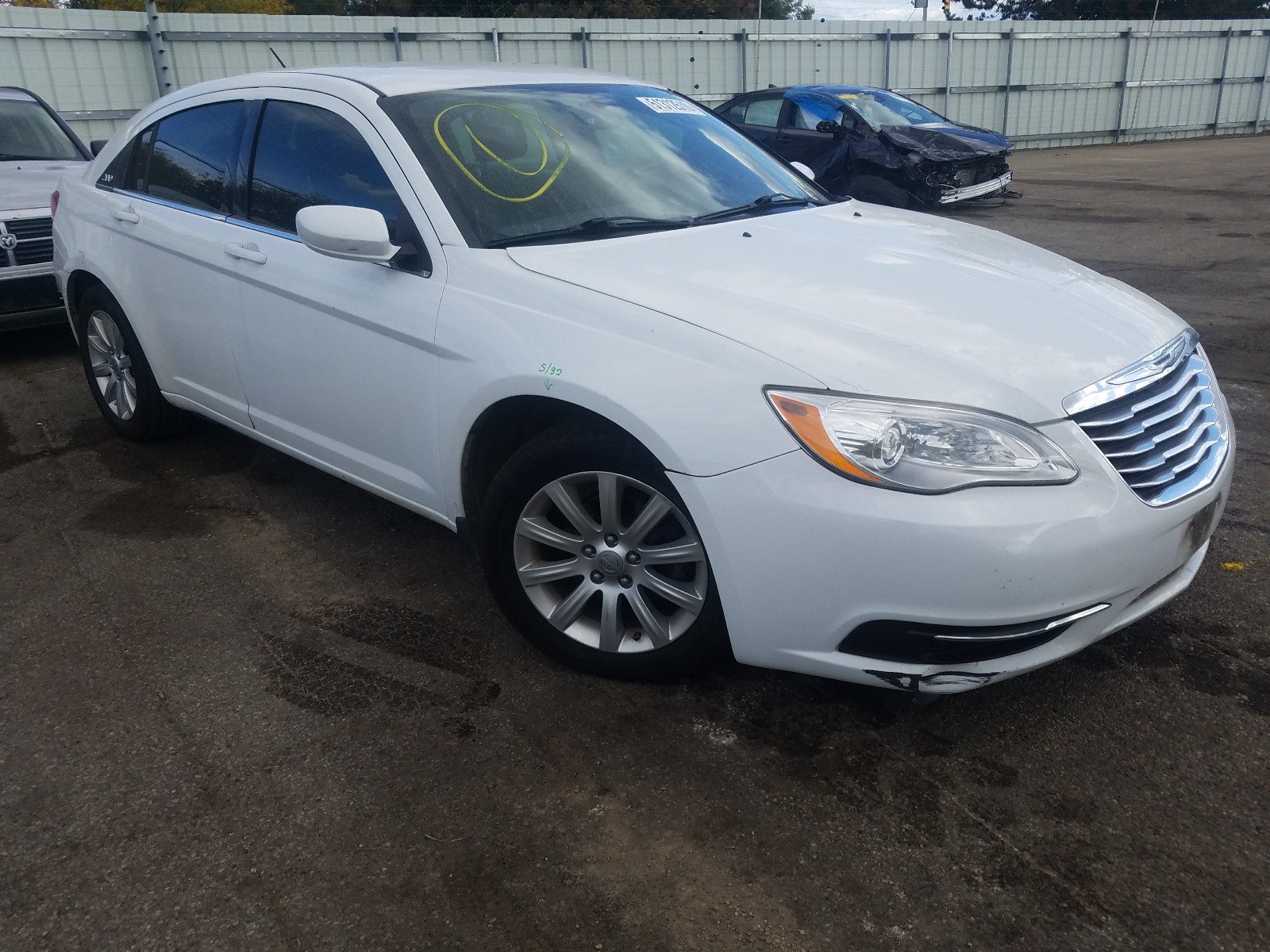 CHRYSLER 200 TOURIN 2012 1c3ccbbg4cn288157