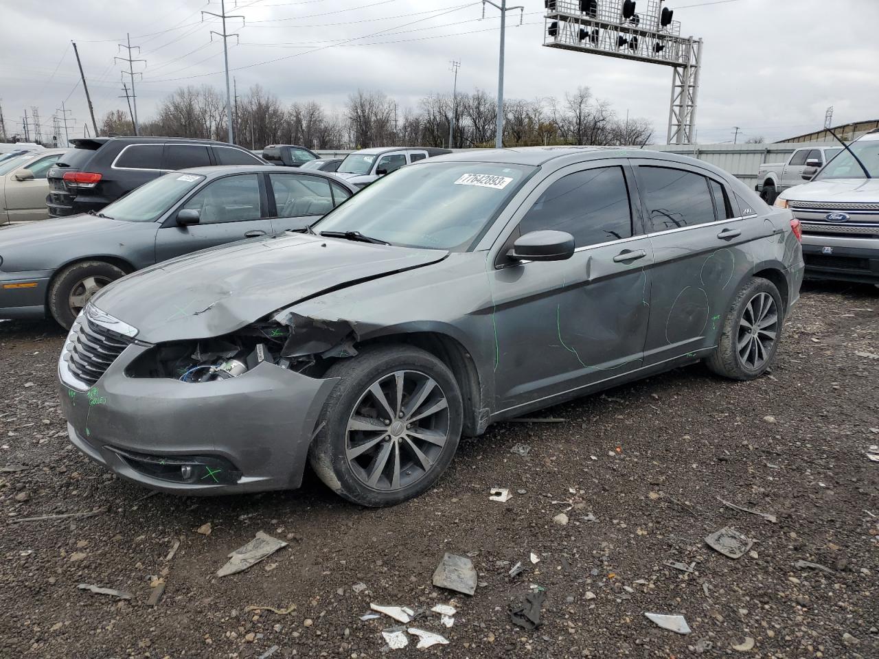 CHRYSLER 200 2013 1c3ccbbg4dn717038