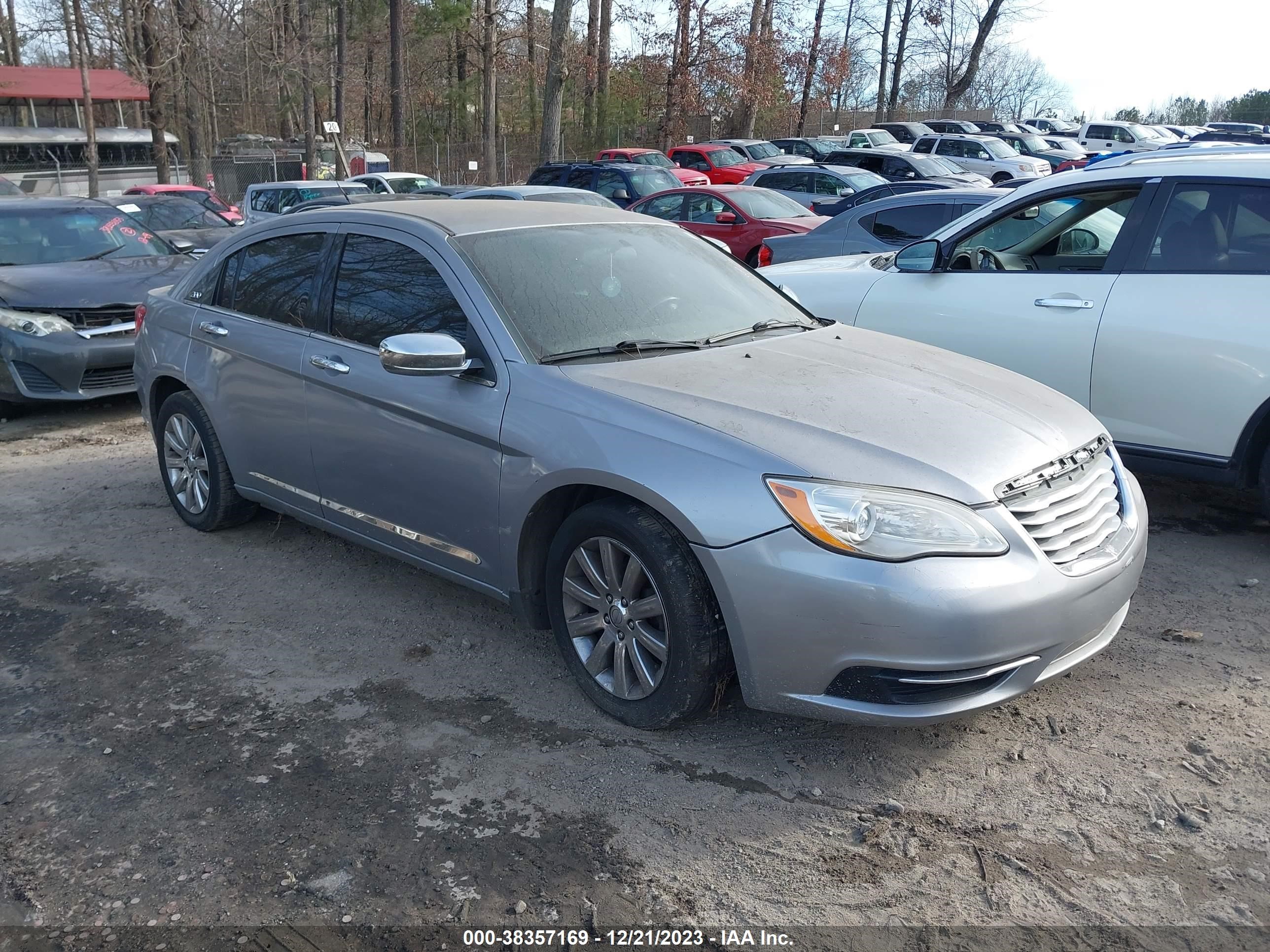 CHRYSLER 200 2013 1c3ccbbg5dn528205