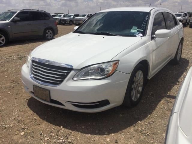 CHRYSLER 200 2013 1c3ccbbg8dn573428