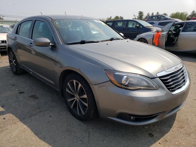 CHRYSLER 200 TOURIN 2013 1c3ccbbg8dn701425