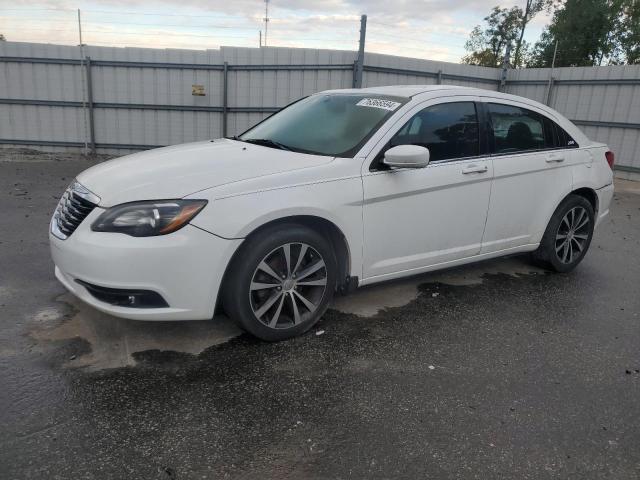 CHRYSLER 200 TOURIN 2013 1c3ccbbg8dn736918