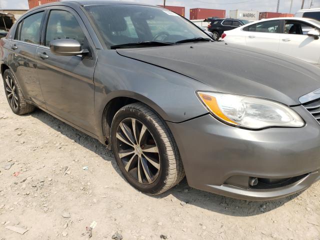 CHRYSLER 200 LIMITE 2013 1c3ccbcg0dn574006