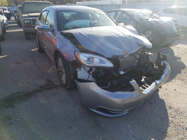 CHRYSLER 200 LIMITE 2013 1c3ccbcg1dn676656