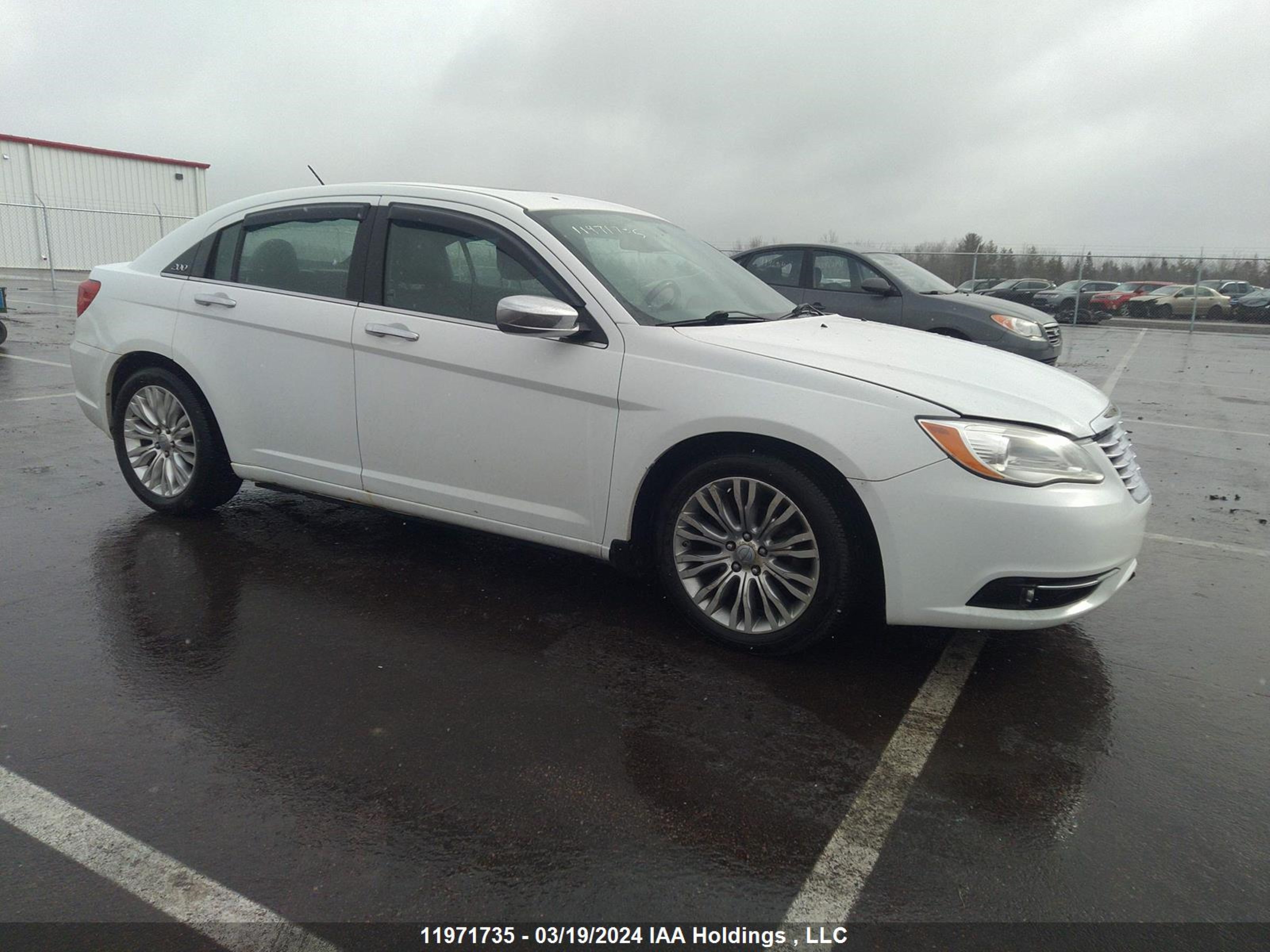 CHRYSLER 200 2013 1c3ccbcg2dn742924