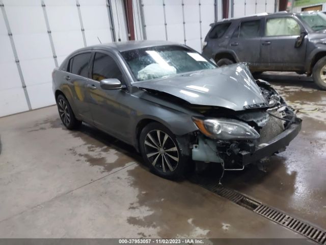 CHRYSLER 200 2013 1c3ccbcg3dn500885