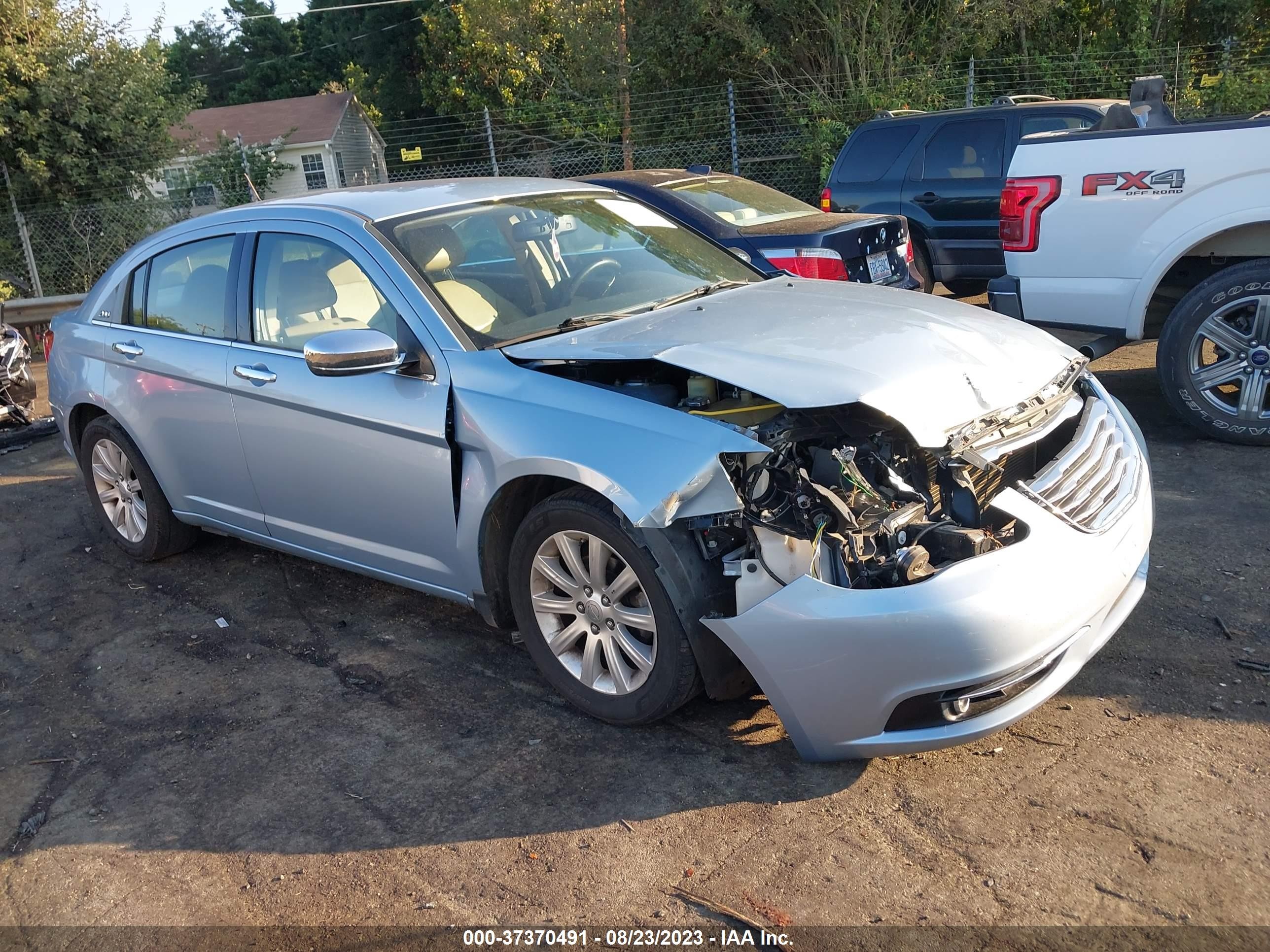 CHRYSLER 200 2013 1c3ccbcg6dn520757