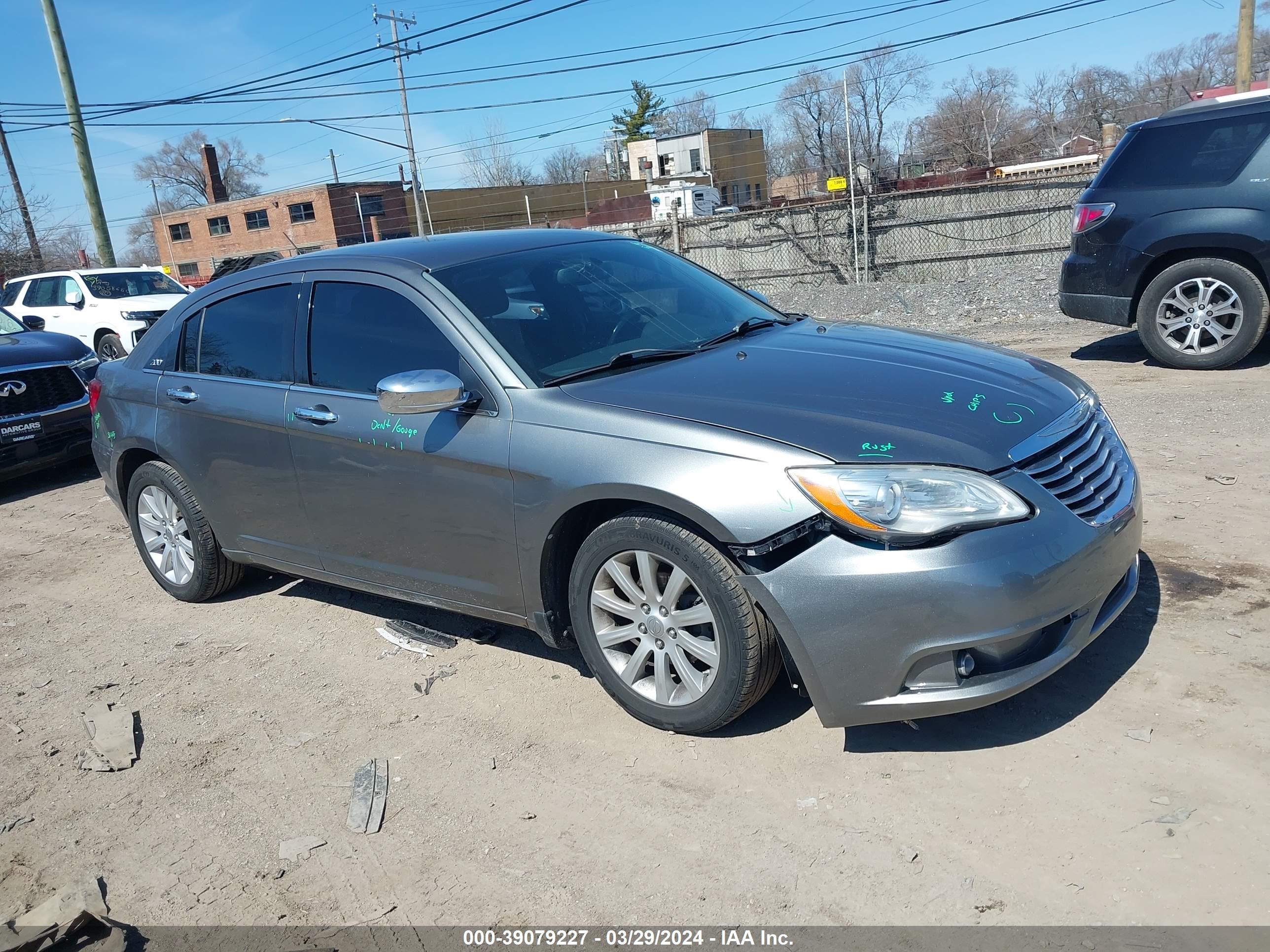 CHRYSLER 200 2013 1c3ccbcg6dn744028