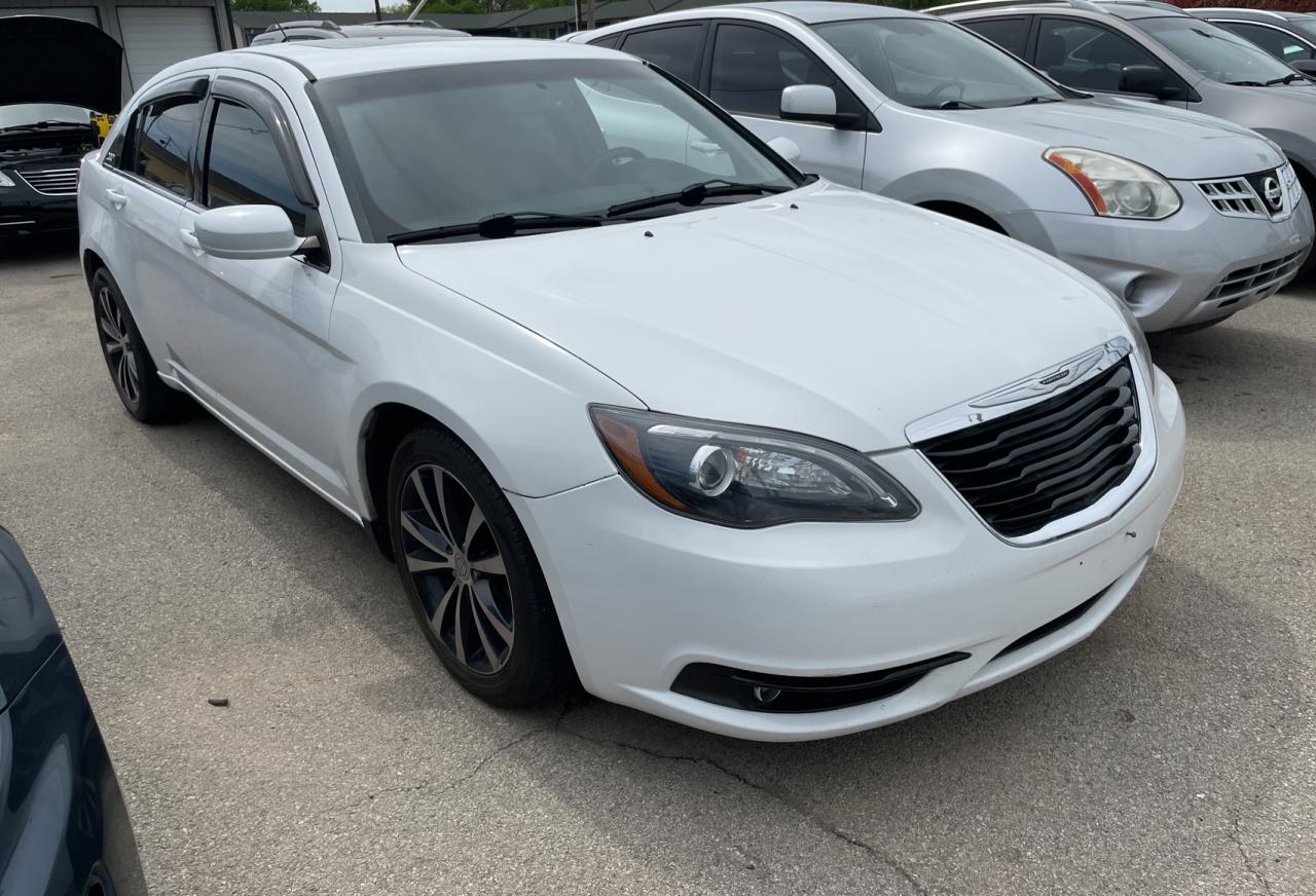 CHRYSLER 200 2013 1c3ccbcg9dn593217