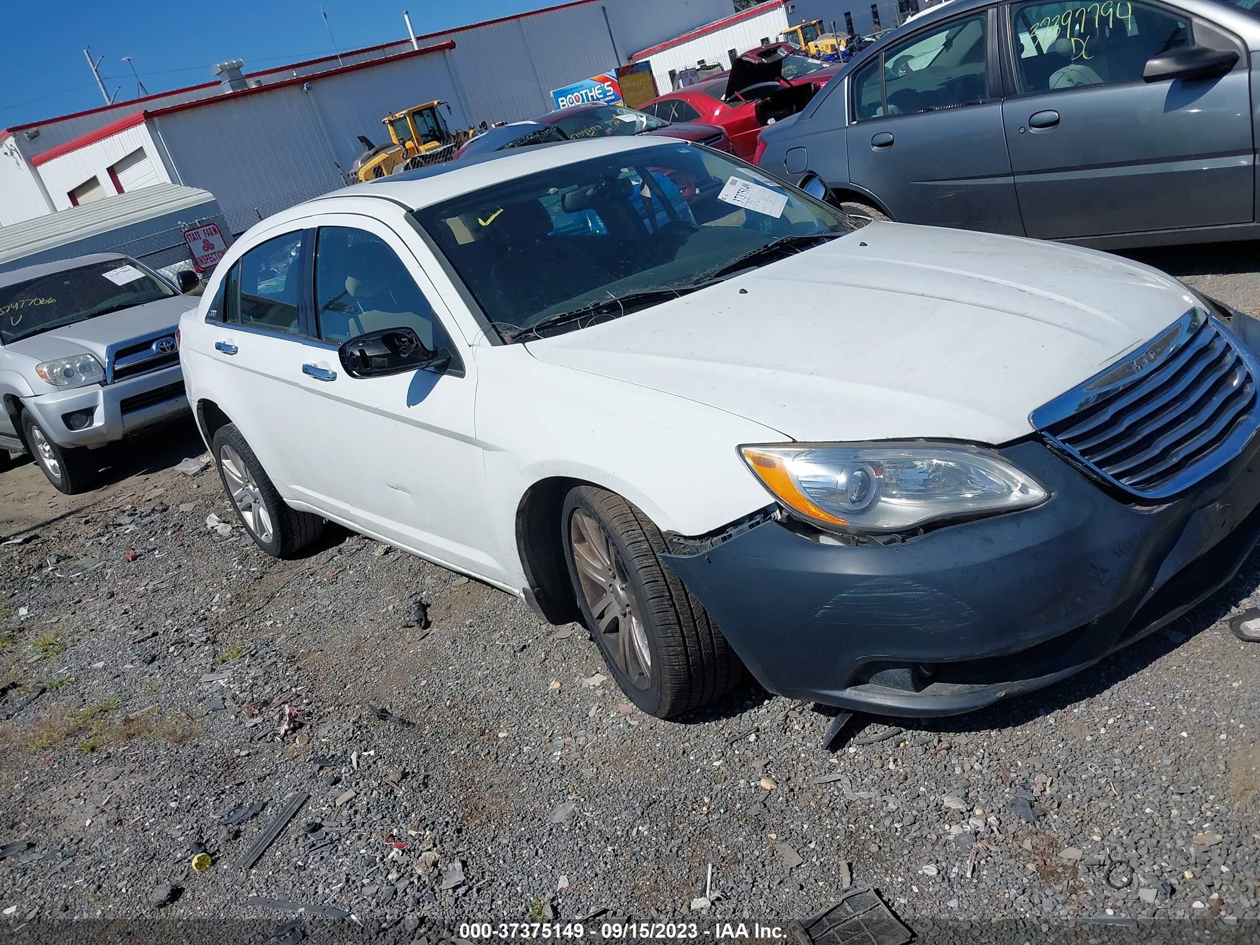 CHRYSLER 200 2013 1c3ccbcg9dn701951