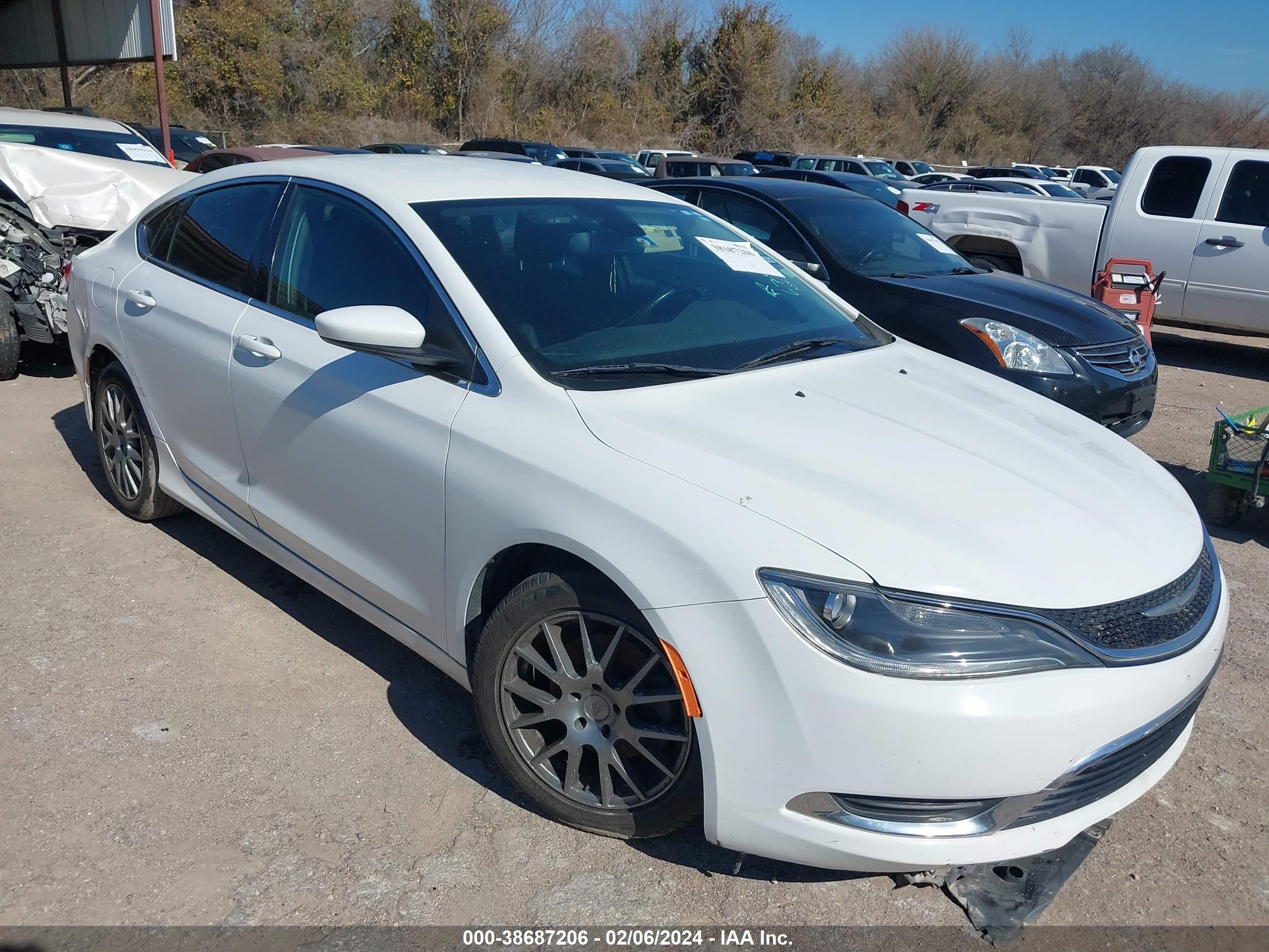 CHRYSLER 200 2015 1c3cccab0fn675157