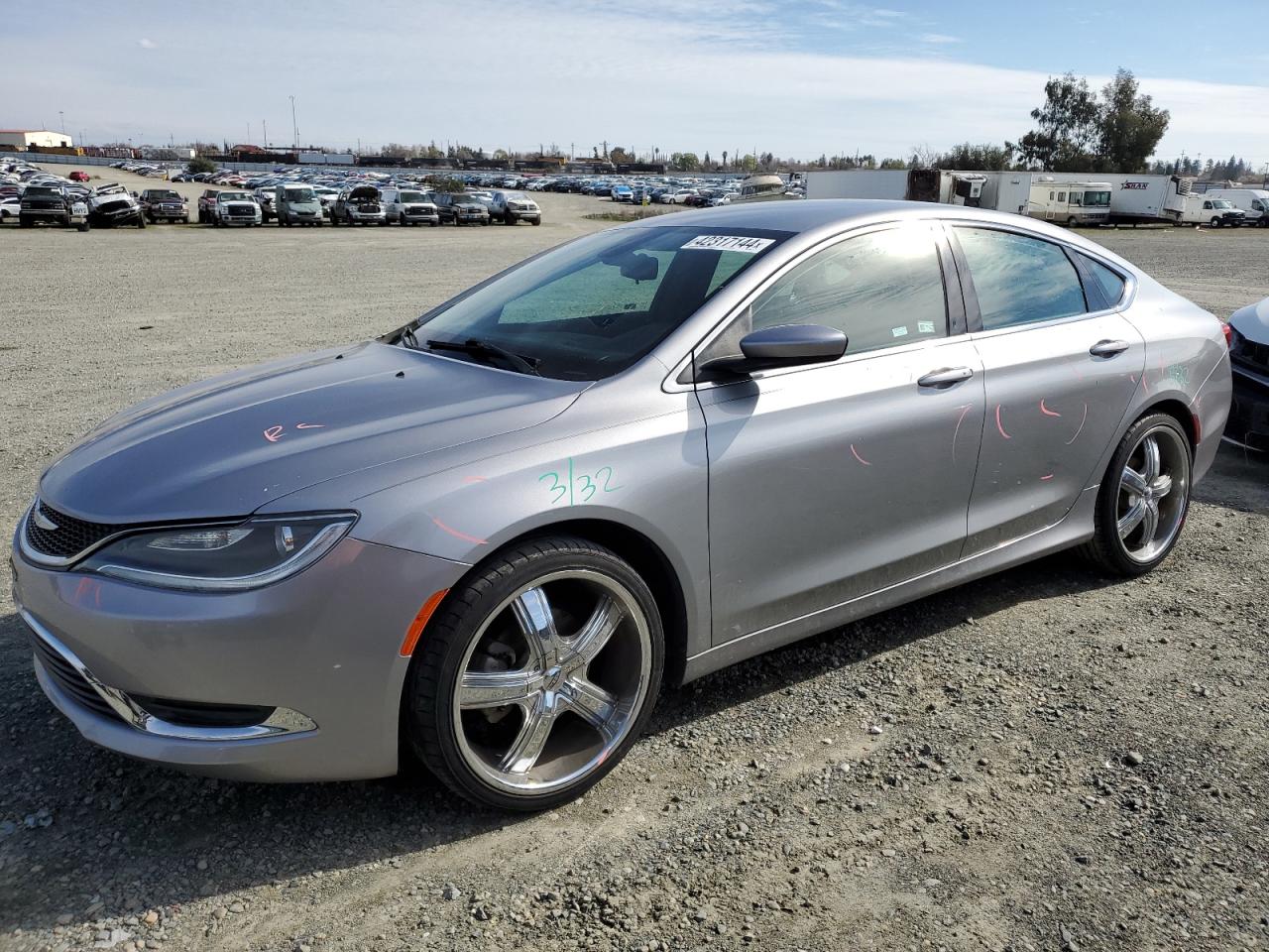 CHRYSLER 200 2015 1c3cccab5fn571070