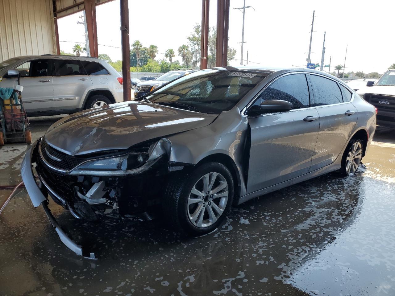 CHRYSLER 200 2015 1c3cccab6fn552589