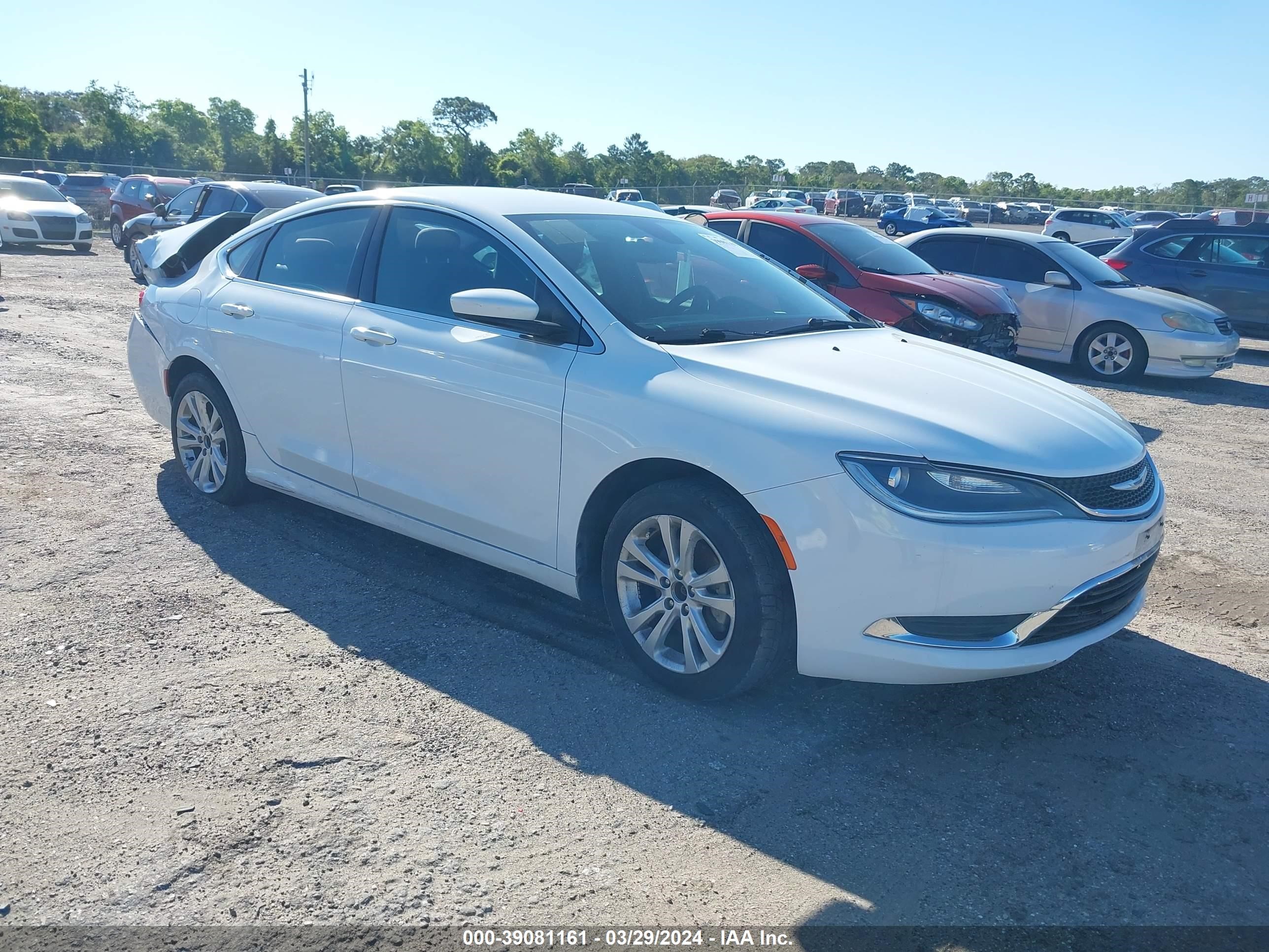 CHRYSLER 200 2015 1c3cccab7fn572141