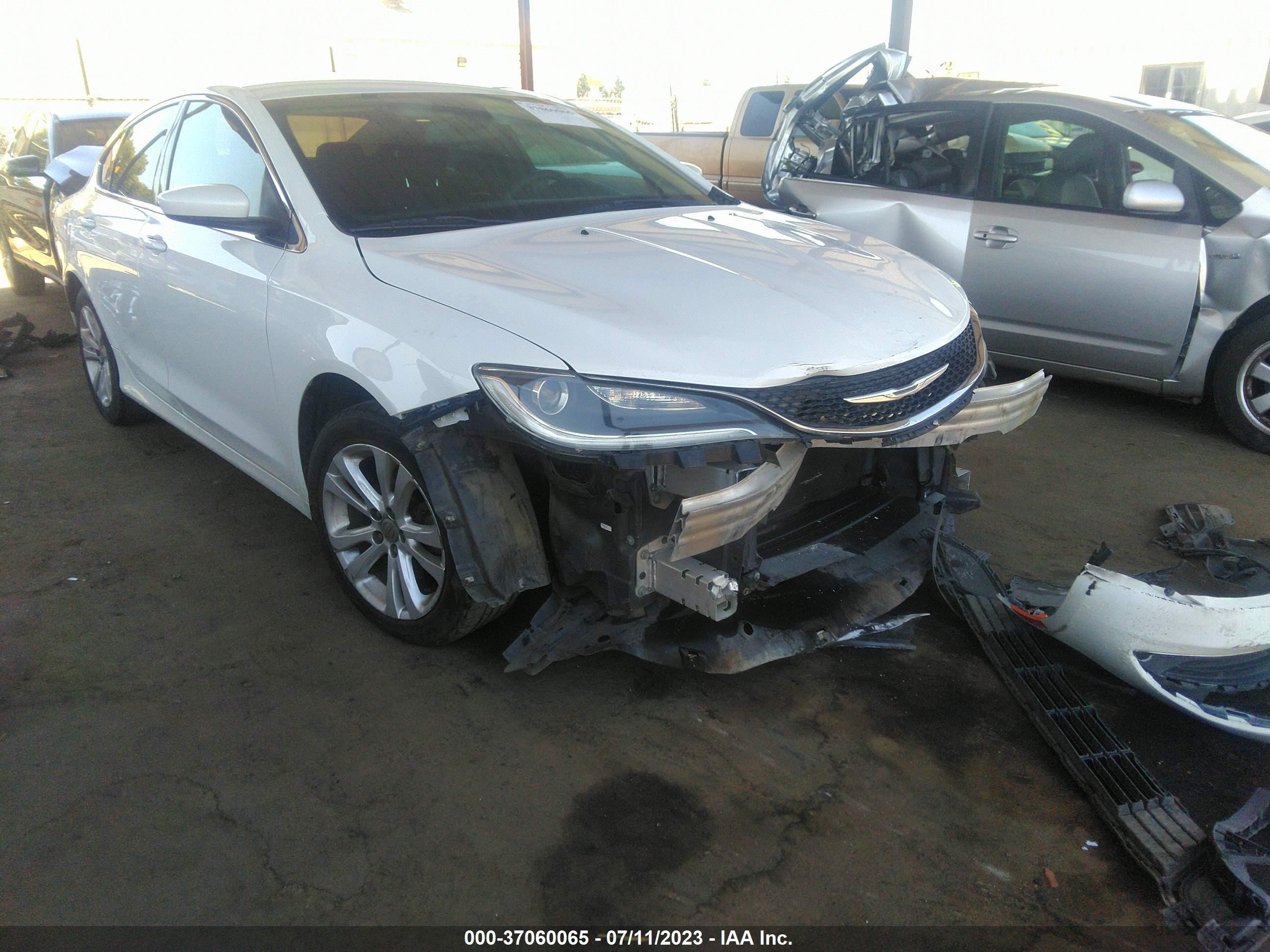 CHRYSLER 200 2015 1c3cccab8fn648109